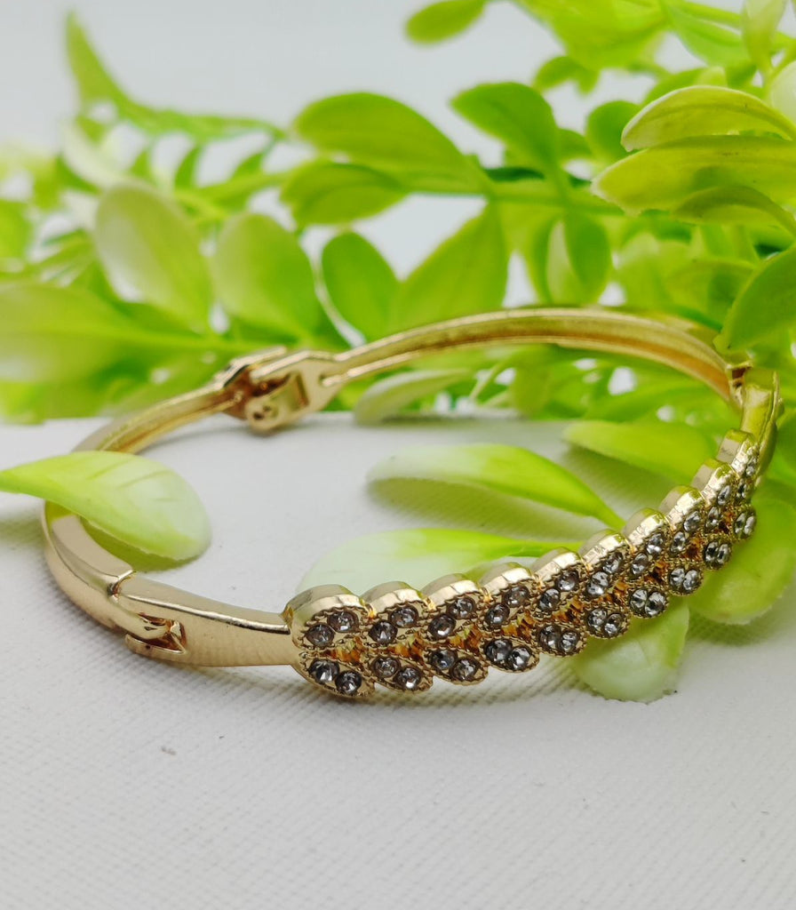 Imported Adjustable 2 Leafy Crystal Bracelet – Elegance Redefined | Best Quality Artificial Bracelet For Girls & Women | Bracelet For Every Occasion | Elegant Design