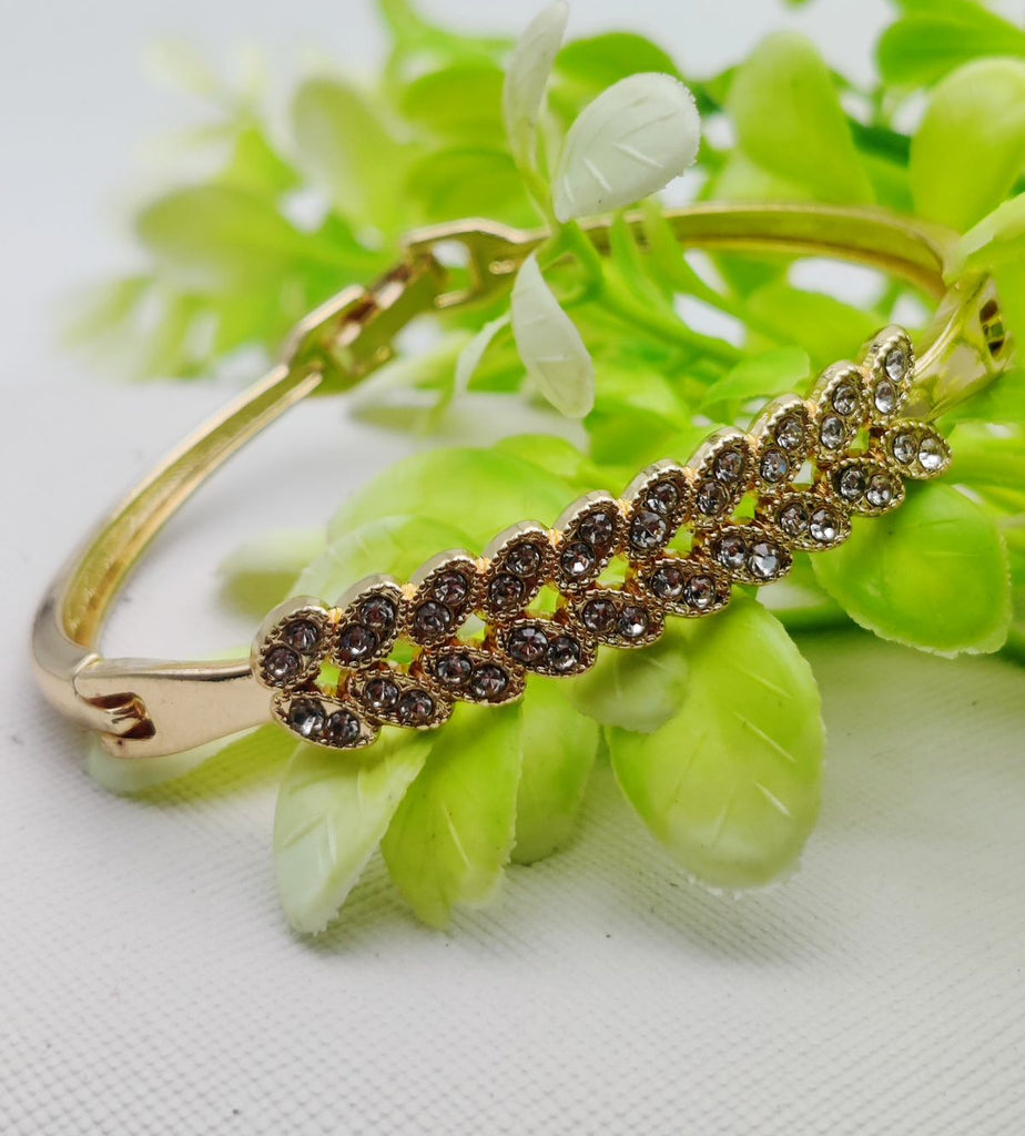 Imported Adjustable 2 Leafy Crystal Bracelet – Elegance Redefined | Best Quality Artificial Bracelet For Girls & Women | Bracelet For Every Occasion | Elegant Design