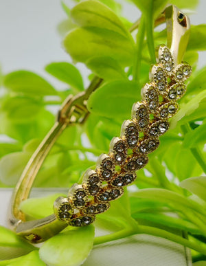 Imported Adjustable 2 Leafy Crystal Bracelet – Elegance Redefined | Best Quality Artificial Bracelet For Girls & Women | Bracelet For Every Occasion | Elegant Design